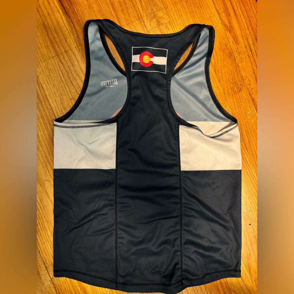 Medium Colorado Running Top - Picture 2 of 2